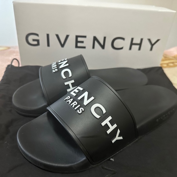 Givenchy Mens Slide Sandals in Rubber size 43